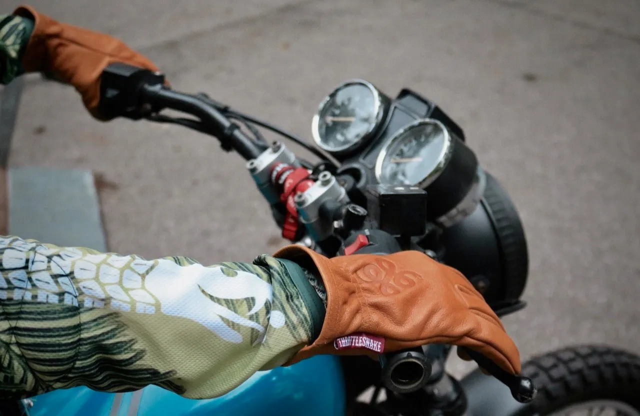 Cognac Buffalo Gloves † Road Roamer