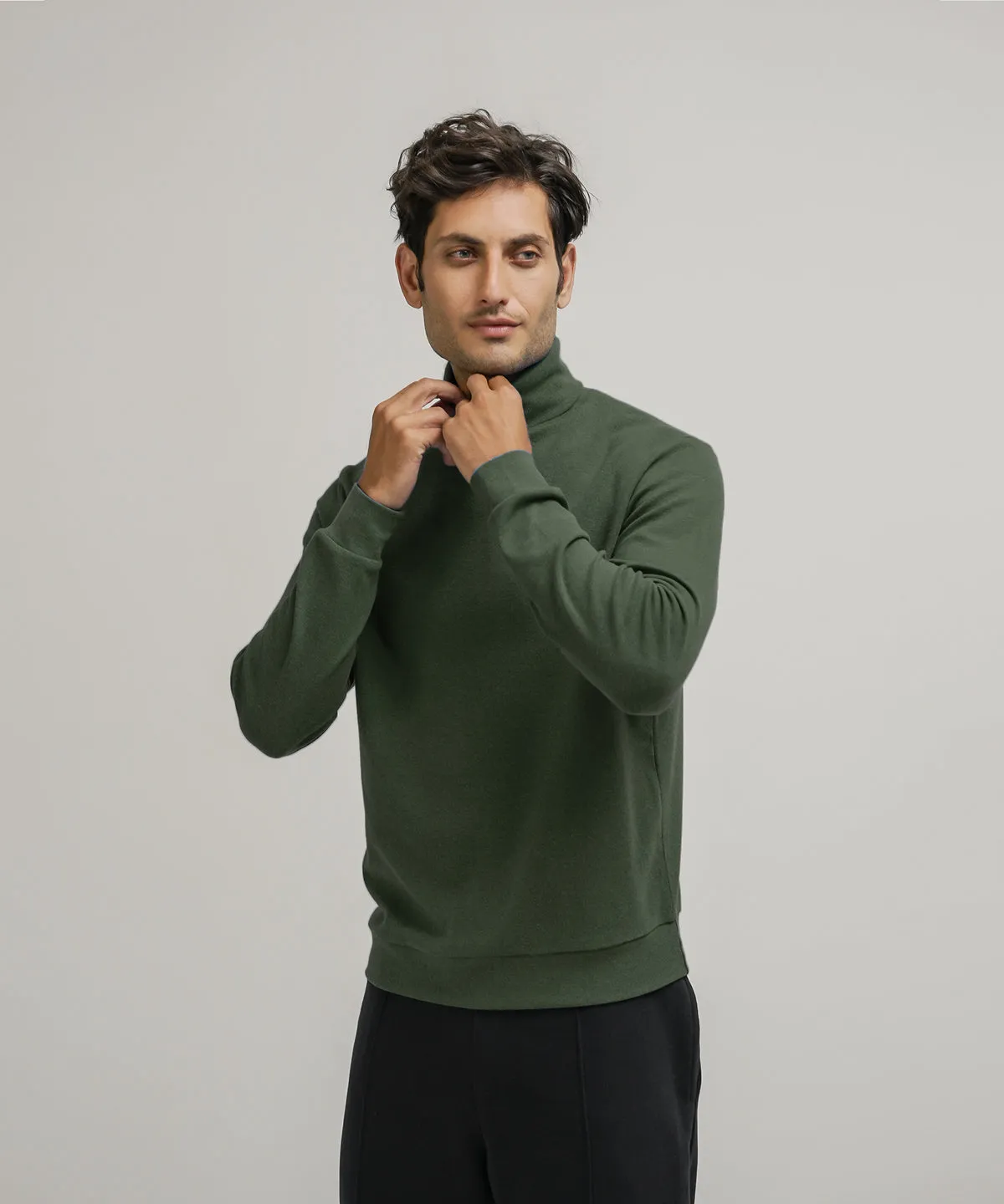 Men's Essential Turtleneck