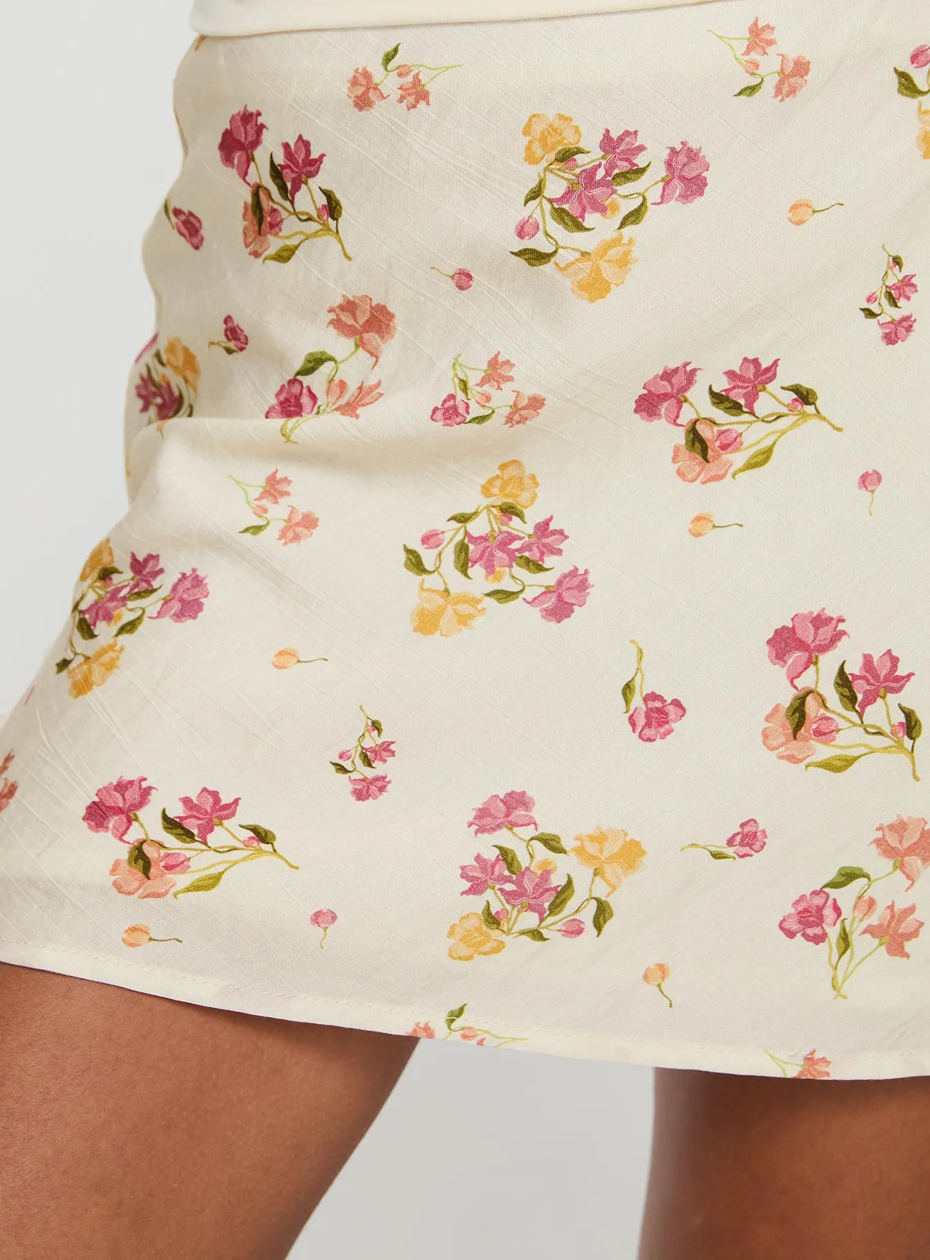 Sonnet Mini Skirt Cream / Multi Floral