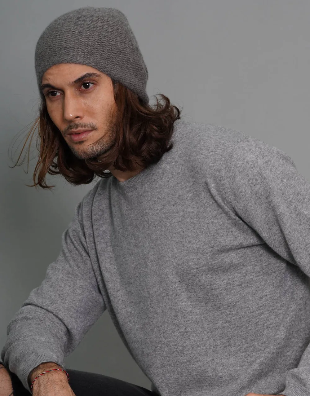 The Cashmere Beanie in Bison