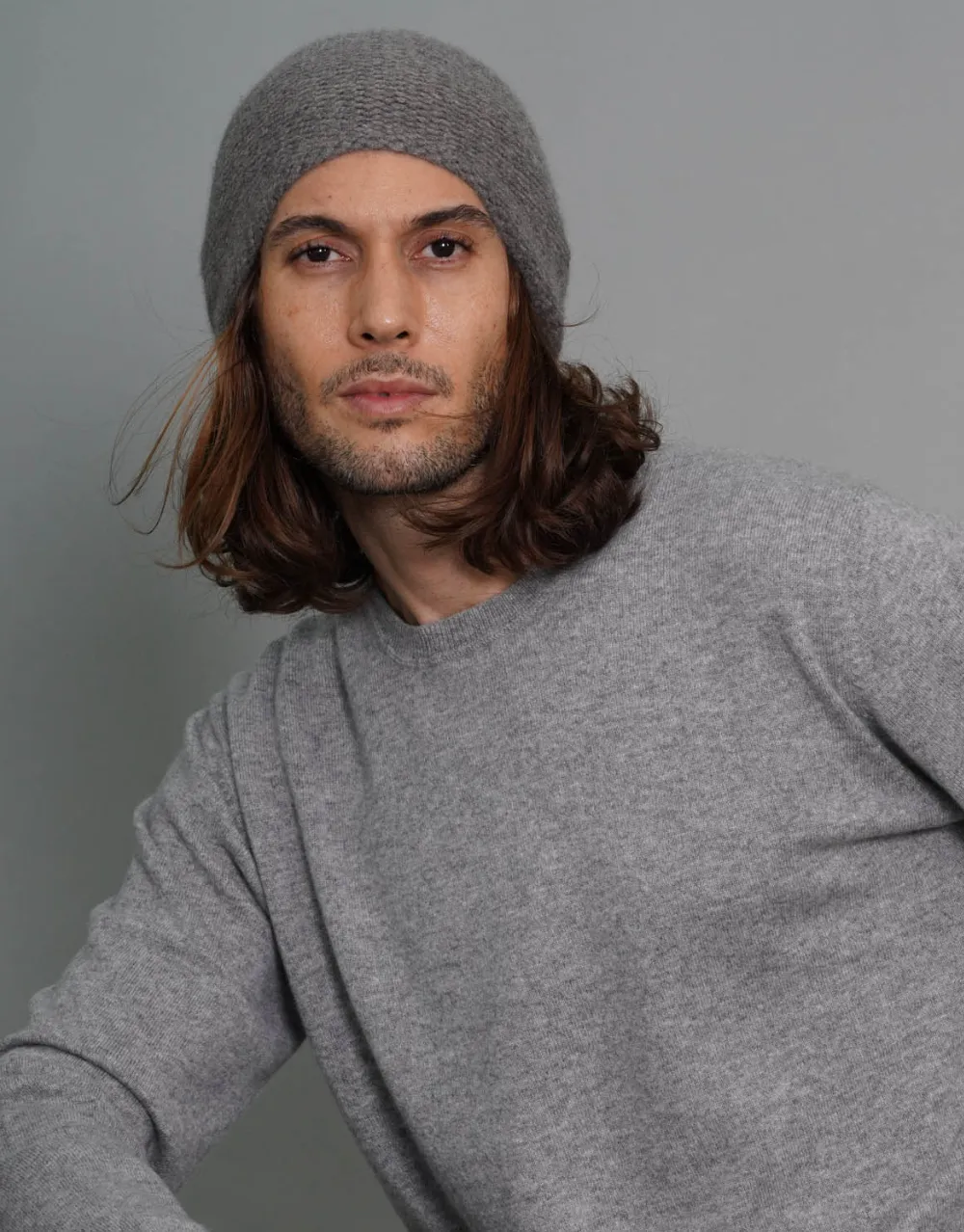 The Cashmere Beanie in Bison